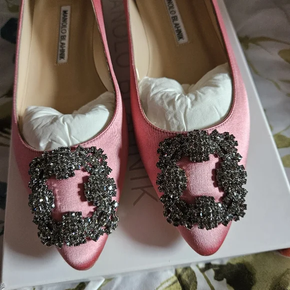new manolo blahnik Hangisi satin flats pink